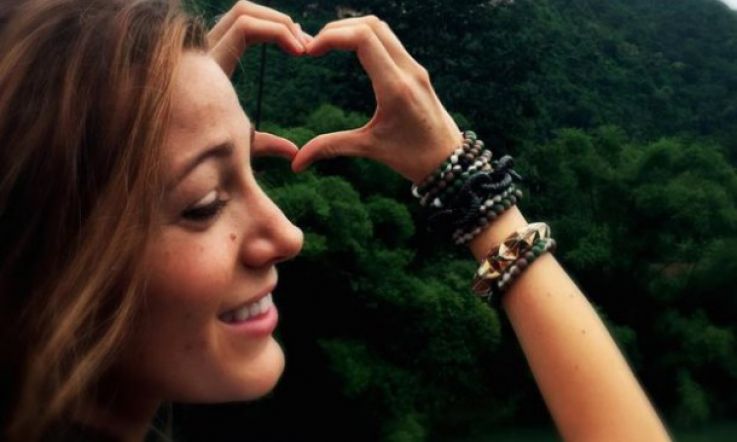 Blake Lively Joins the Breastfeeding Photo Brigade!