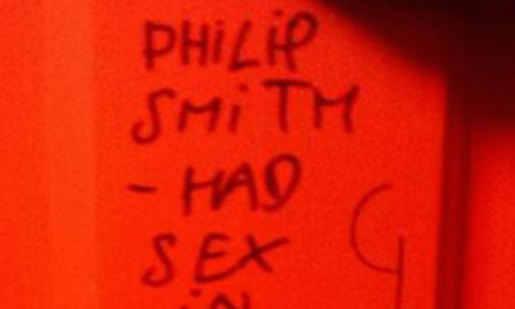 Staff at a Dublin Pub Had The Best Response for This Toilet Graffiti