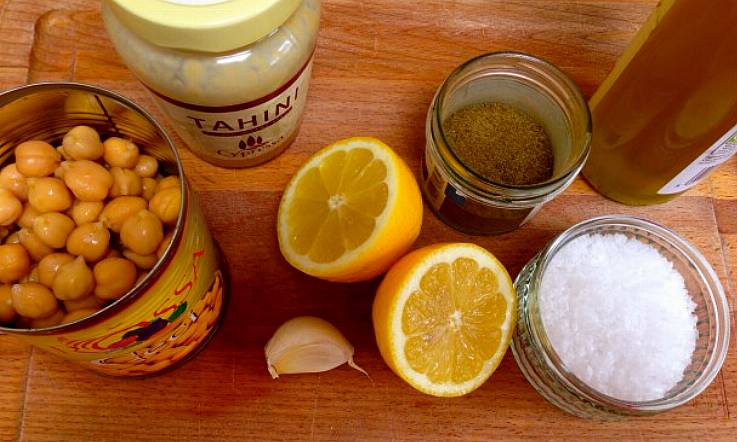 Impress Your Friends with Our Homemade Hummus Recipe