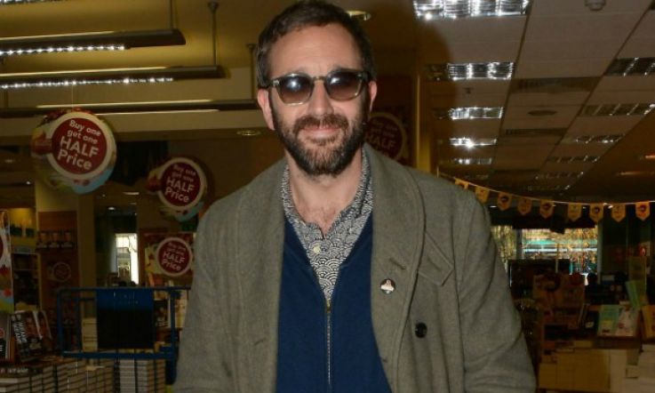 Chris O'Dowd Didn't Have a Very Nice Experience at Gatwick Airport...