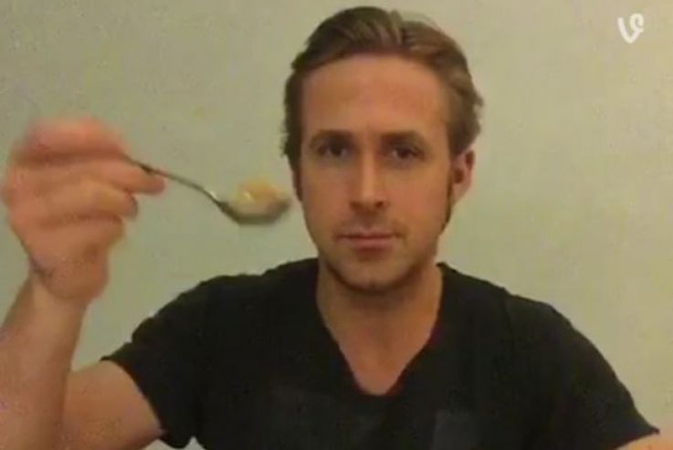 Ryan Gosling Finally Eats His Cereal As Tribute To Late Meme Creator Beautie 2689