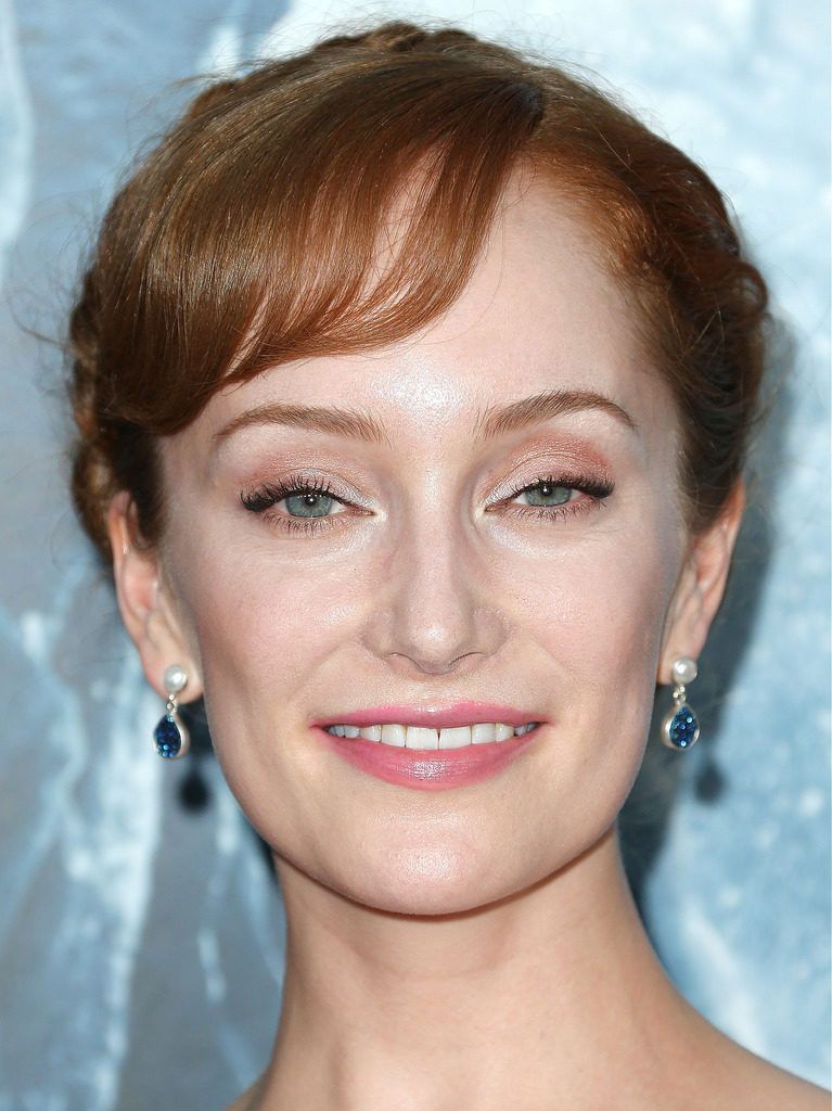 HOLLYWOOD, CA - SEPTEMBER 09:  Actress Lotte Verbeek attends the Premiere of Universal Pictures' "Everest" at the TCL Chinese 6 Theatre on September 9, 2015 in Hollywood, California.  (Photo by Frederick M. Brown/Getty Images)