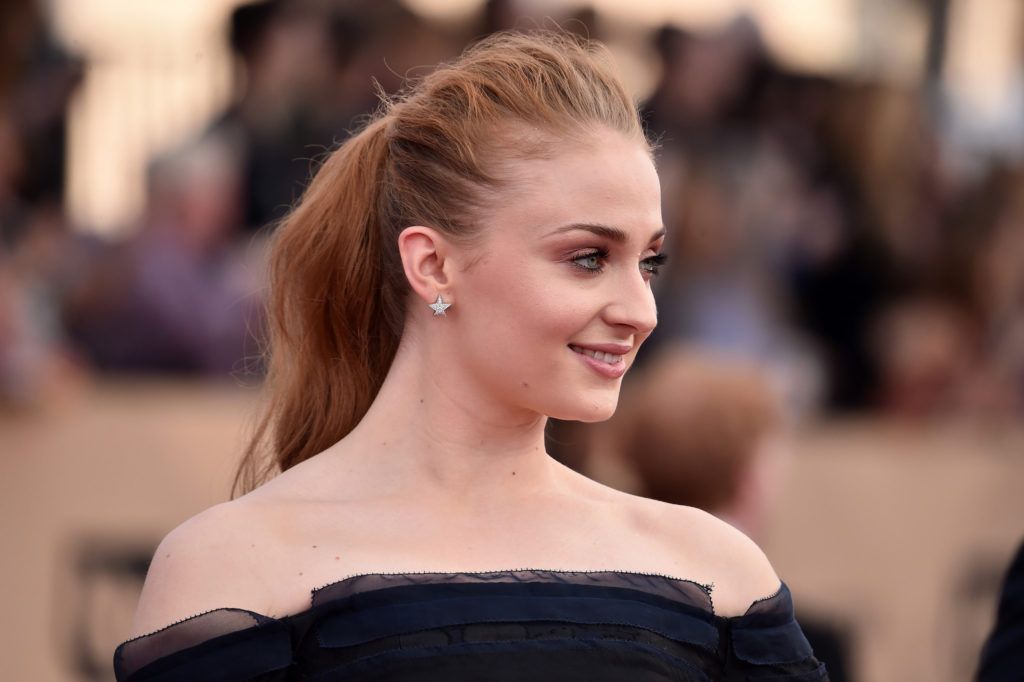 LOS ANGELES, CA - JANUARY 30:  Actress Sophie Turner attends the 22nd Annual Screen Actors Guild Awards at The Shrine Auditorium on January 30, 2016 in Los Angeles, California.  (Photo by Alberto E. Rodriguez/Getty Images)