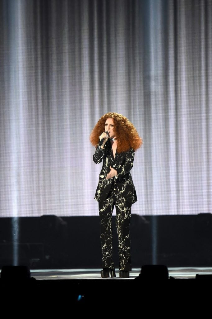 LONDON, ENGLAND - FEBRUARY 24:  Jess Glynne performs on stage at the BRIT Awards 2016 at The O2 Arena on February 24, 2016 in London, England.  (Photo by Ian Gavan/Getty Images)