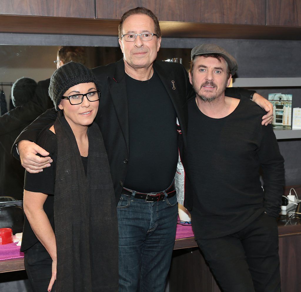 Actors Shane Richie and Jessie Wallace with Author Peter James pictured prior to taking to the stage tonight  at The Bord Gais Energy Theatre ,Dublin  for the opening night of their comedy thriller The Perfect Murder  which will run at The Bord Gais Energy Theatre  until 20th February 2016. 