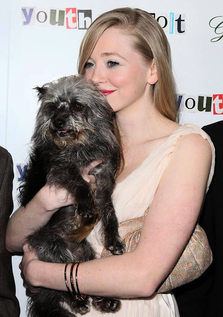 Actress Portia Doubleday and celebrity dog Oscar attend the premiere of 'Youth in Revolt' at Mann Chinese 6 on January 6, 2010 in Los Angeles, California.  (Photo by Angela Weiss/Getty Images)