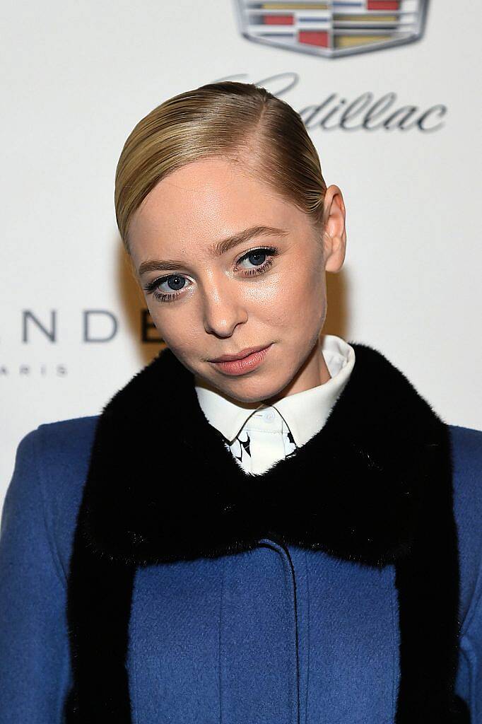 Actress Portia Doubleday backstage at the J. Mendel fashion show during Fall 2016 New York Fashion Week at Cedar Lake on February 18, 2016 in New York City.  (Photo by Ben Gabbe/Getty Images)