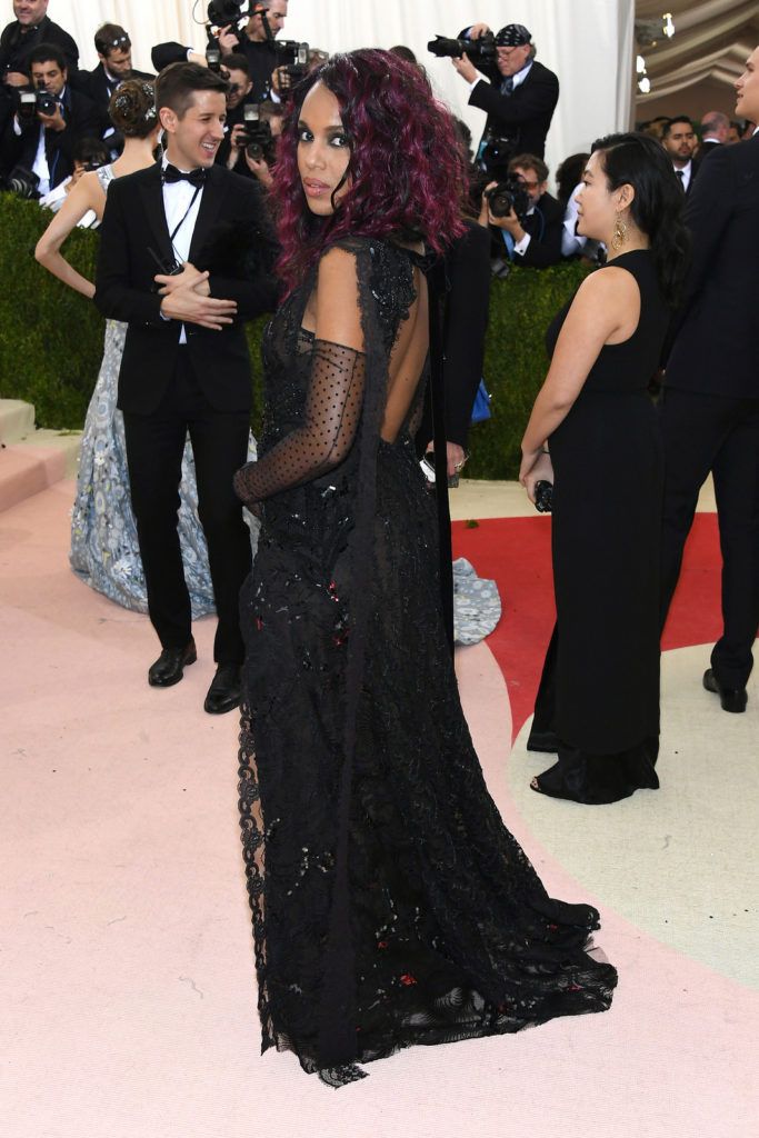 NEW YORK, NY - MAY 02:  Kerry Washington attends the "Manus x Machina: Fashion In An Age Of Technology" Costume Institute Gala at Metropolitan Museum of Art on May 2, 2016 in New York City.  (Photo by Larry Busacca/Getty Images)