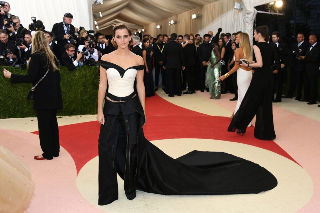 NEW YORK, NY - MAY 02: Actress Emma Watson attends the "Manus x Machina: Fashion In An Age Of Technology" Costume Institute Gala at Metropolitan Museum of Art on May 2, 2016 in New York City.  (Photo by Larry Busacca/Getty Images)