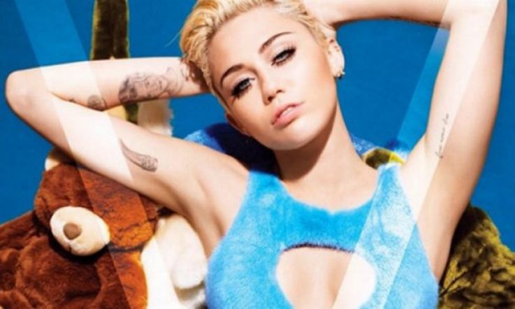 Miley Cyrus has scorched her hair with bleach. Badly.
