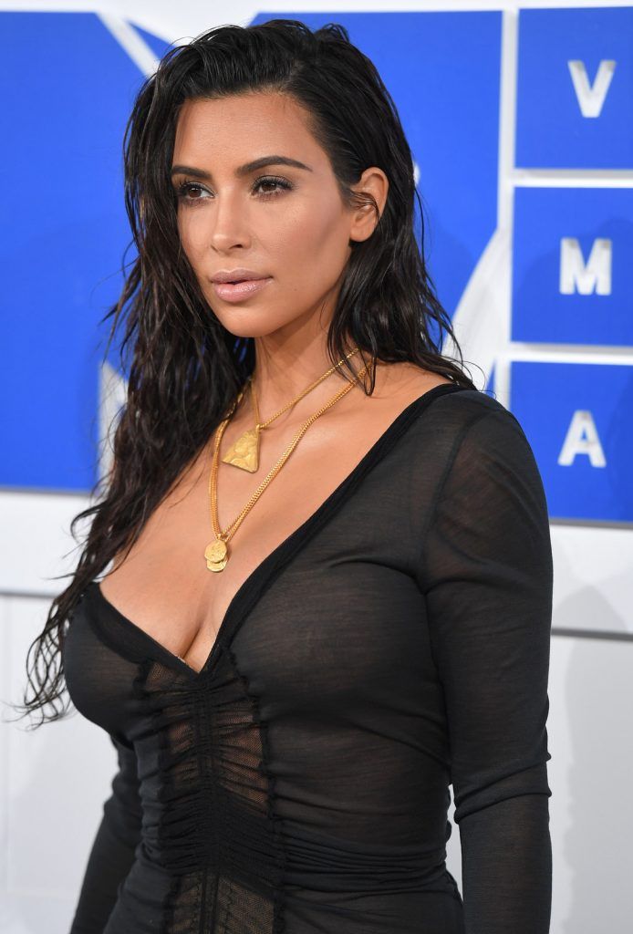 Kim Kardashian West attends the 2016 MTV Video Music Awards on August 28, 2016 at Madison Square Garden in New York. / AFP / Angela Weiss        (Photo credit should read ANGELA WEISS/AFP/Getty Images)