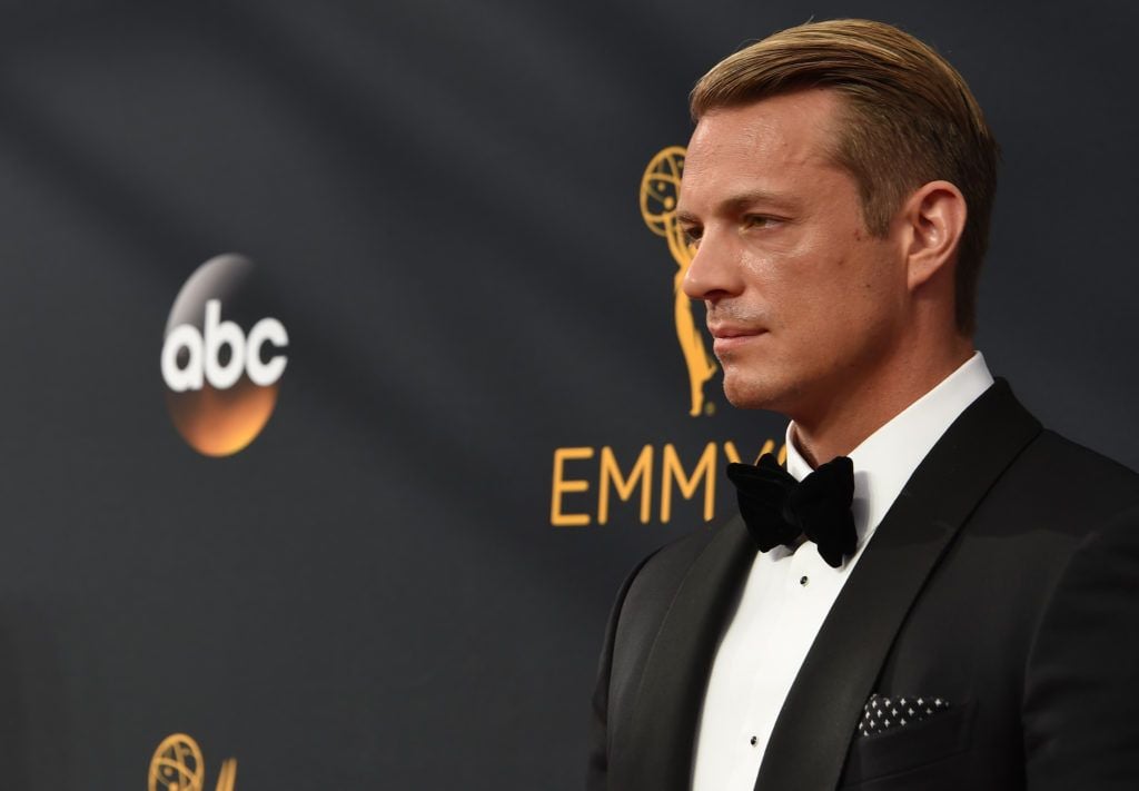 Joel Kinnaman arrives for the 68th Emmy Awards on September 18, 2016 at the Microsoft Theatre in Los Angeles.  / AFP / Robyn Beck        (Photo ROBYN BECK/AFP/Getty Images)