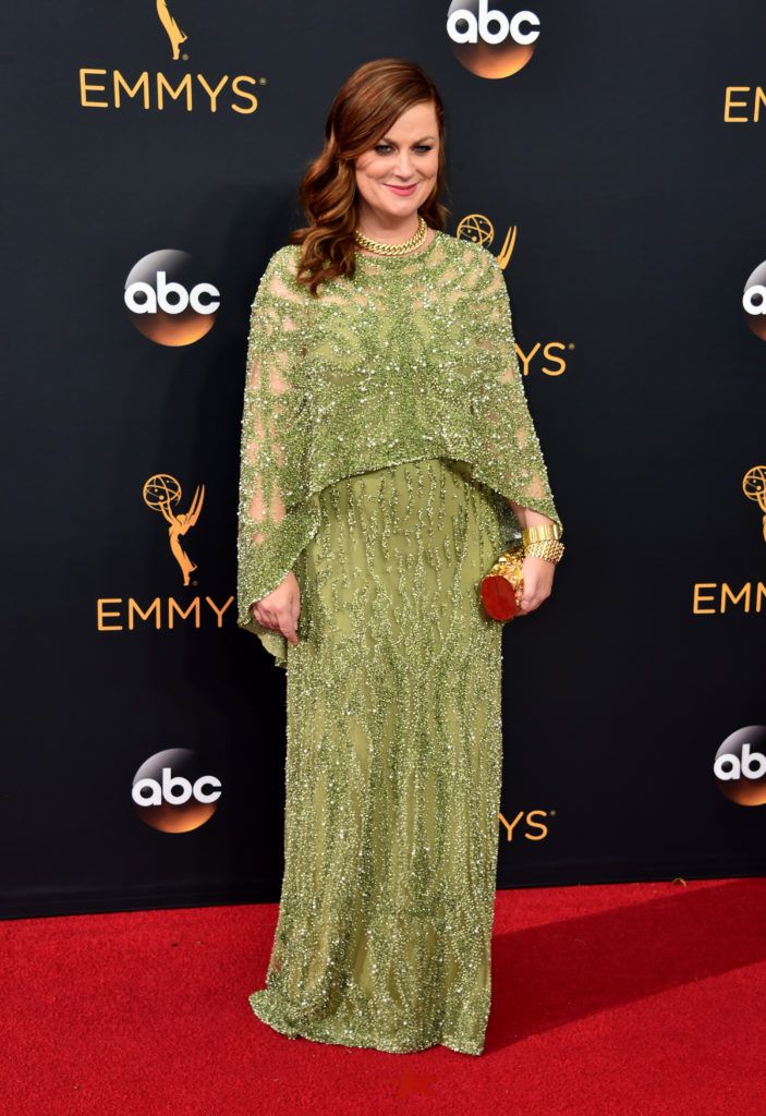 Actress Amy Poehler attends the 68th Annual Primetime Emmy Awards at Microsoft Theater on September 18, 2016 in Los Angeles, California.  (Photo by Alberto E. Rodriguez/Getty Images)