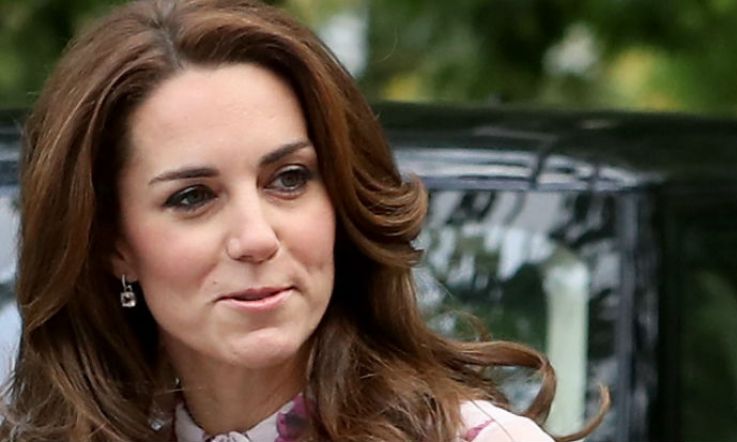 Kate Middleton wears the vintage dress style that is going to be huge