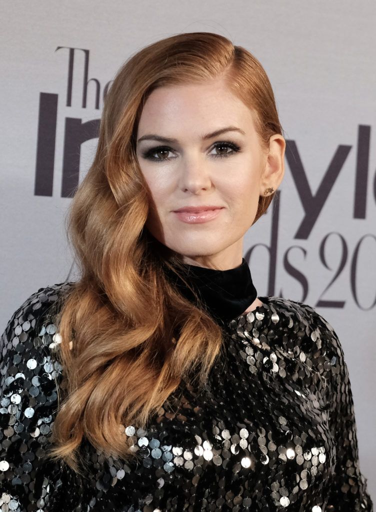 Isla Fisher attends the 2nd annual InStyle awards with an intimate dinner at the Getty Center in Los Angeles, on October 24, 2016.      (Photo CHRIS DELMAS/AFP/Getty Images)