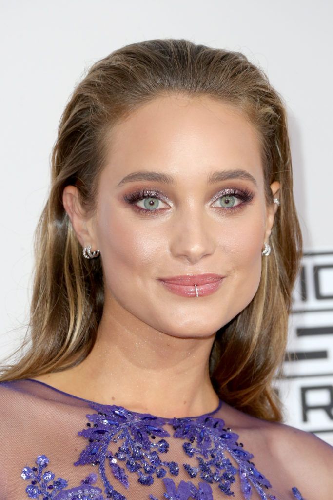 Model Hannah Davis attends the 2016 American Music Awards at Microsoft Theater on November 20, 2016 in Los Angeles, California.  (Photo by Frederick M. Brown/Getty Images)