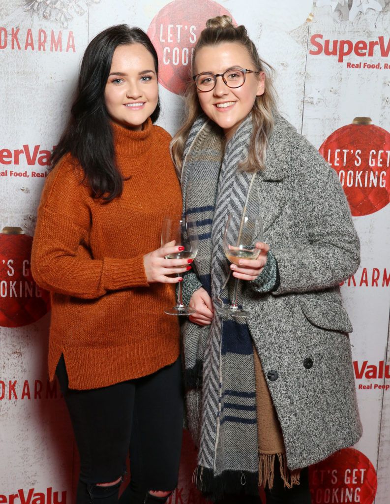 Rachel Verschoyle and Alison Loftus pictured at SuperValu's celebration of local and Irish at Christmas event in Charlotte Quay, 23/11/16. Pic: Marc O'Sullivan
