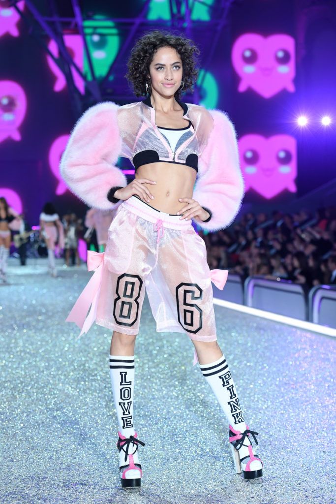 Alanna Arrington  walks the runway during the 2016 Victoria's Secret Fashion Show on November 30, 2016 in Paris, France.  (Photo by Dimitrios Kambouris/Getty Images for Victoria's Secret)