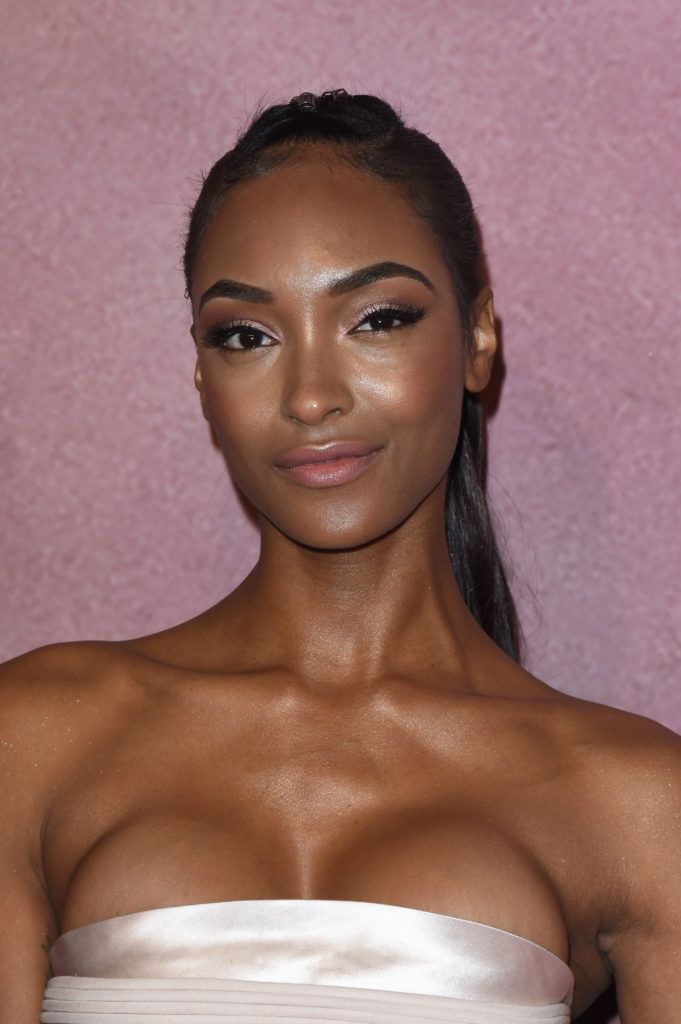 Jourdan Dunn attends The Fashion Awards 2016 on December 5, 2016 in London, United Kingdom.  (Photo by Stuart C. Wilson/Getty Images)