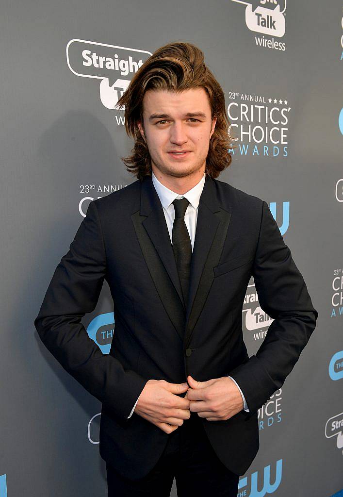 SANTA MONICA, CA - JANUARY 11:  Actor Joe Keery attends The 23rd Annual Critics' Choice Awards at Barker Hangar on January 11, 2018 in Santa Monica, California.  (Photo by Matt Winkelmeyer/Getty Images for The Critics' Choice Awards  )