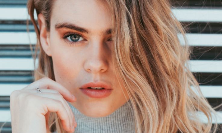 This is the best nude lip liner ever. But we've found a €3 dupe