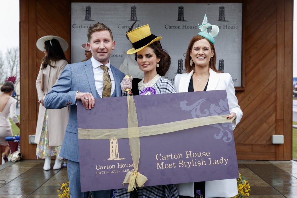 Carlo Boersma and Lorraine Allis (right) of Carton House are pictured presenting Michele Fallon from Newbridge Co Kildare with the coveted title of Carton House Most Stylish Lady at the Most Stylish Lady competition at the Boylesports Irish Grand National, Fairyhouse Racecourse, Easter Monday 2nd April 2018. Picture Andres Poveda