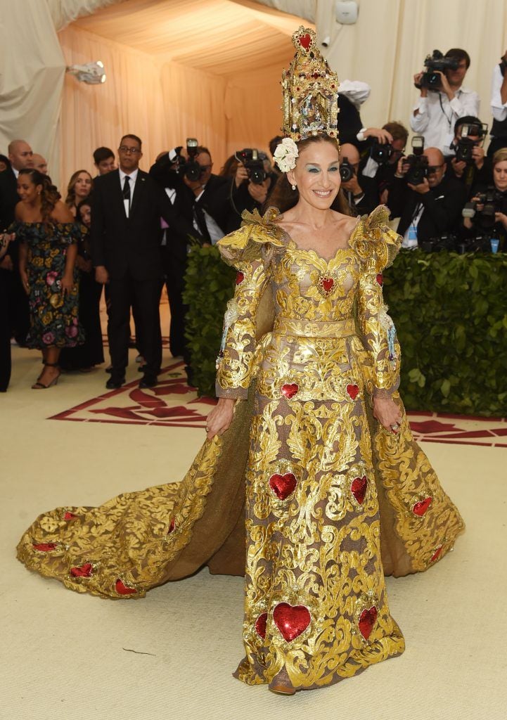 NEW YORK, NY - MAY 07:  Sarah Jessica Parker attends the Heavenly Bodies: Fashion & The Catholic Imagination Costume Institute Gala at The Metropolitan Museum of Art on May 7, 2018 in New York City.  (Photo by Jamie McCarthy/Getty Images)