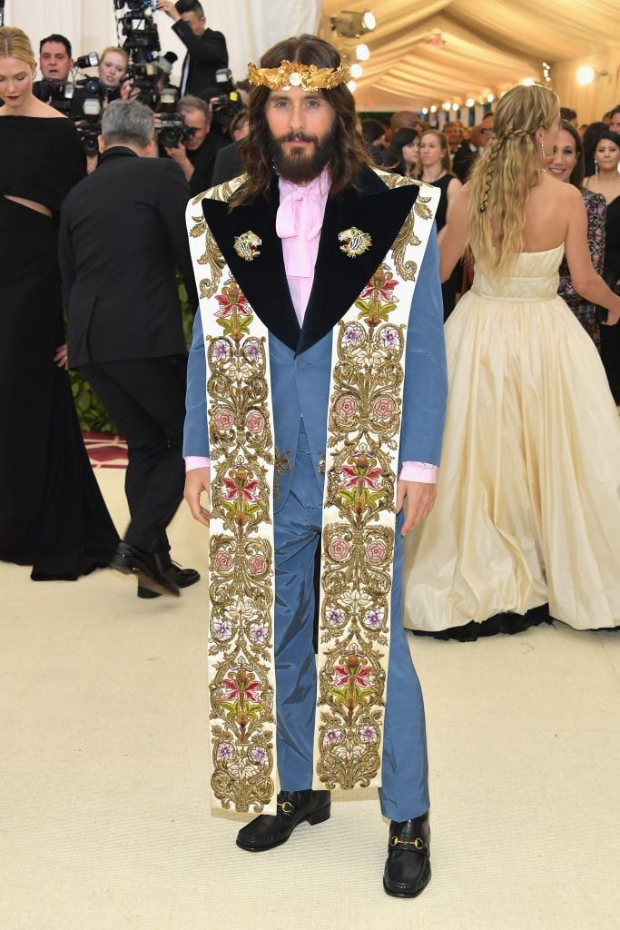 NEW YORK, NY - MAY 07:  Jared Leto attends the Heavenly Bodies: Fashion & The Catholic Imagination Costume Institute Gala at The Metropolitan Museum of Art on May 7, 2018 in New York City.  (Photo by Neilson Barnard/Getty Images)