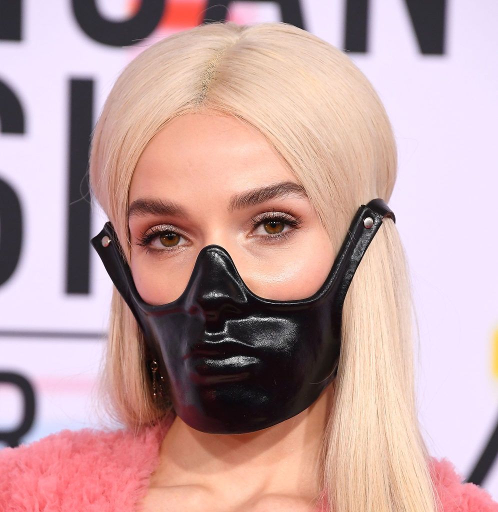 Poppy arrives at the 2018 American Music Awards at Microsoft Theater on October 9, 2018 in Los Angeles, California.  (Photo by Steve Granitz/WireImage)