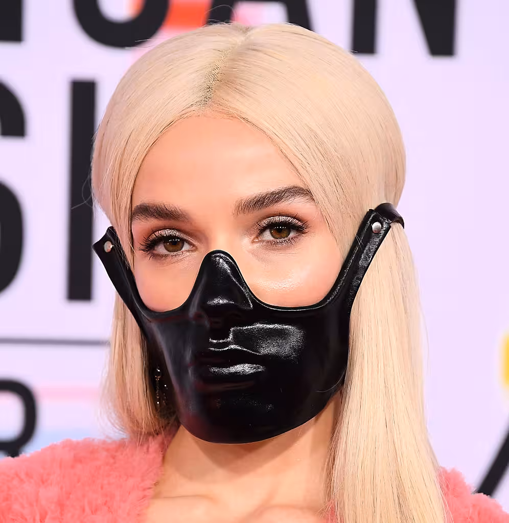 Poppy arrives at the 2018 American Music Awards at Microsoft Theater on October 9, 2018 in Los Angeles, California.  (Photo by Steve Granitz/WireImage)