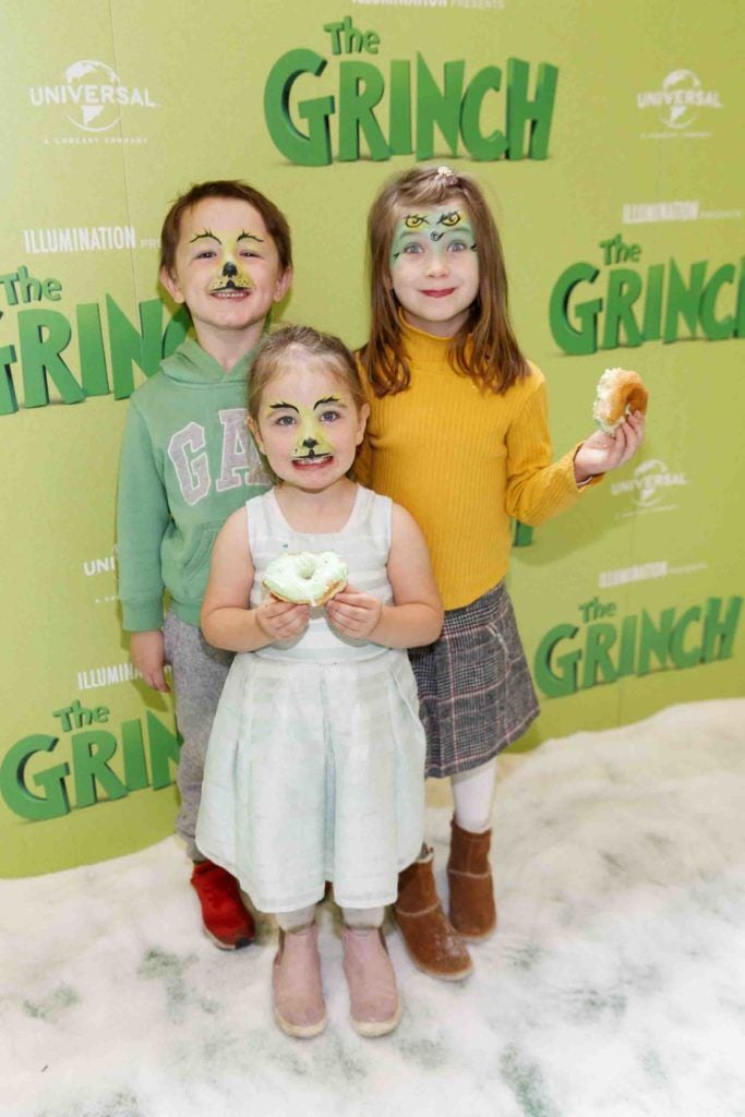 Dexter (5), Esme (3) and Daidy Walker (6) pictured at the Irish premiere screening of The Grinch at ODEON Point Village, Dublin. Picture Andres Poveda