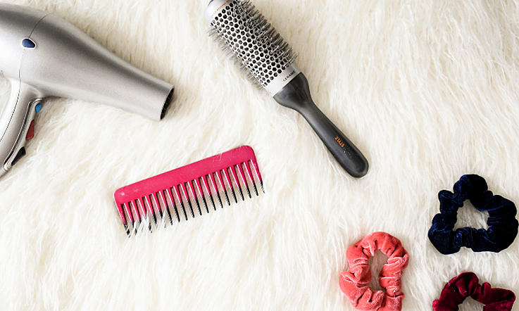 How to clean your hair brush