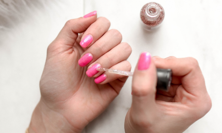 Does a two week polish really damage your nails?