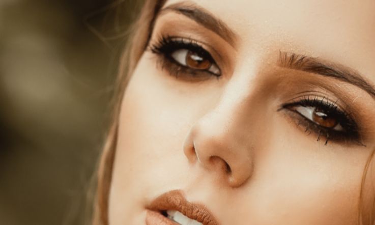 How to achieve the perfect smokey eye at home