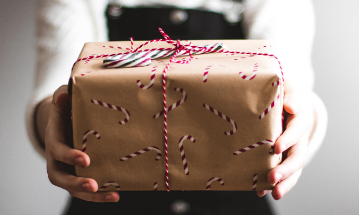 5 Sustainable Gift Ideas To Inspire Your Loved Ones To Help The Planet