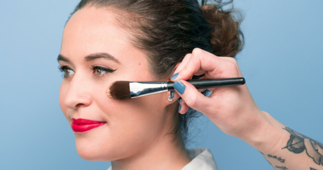 The Best Way To Apply Blush According To Your Face Shape | Beaut.ie