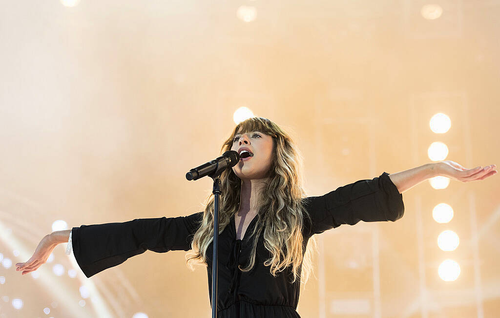 PLYMOUTH, ENGLAND - JULY 22:  Foxes (Louisa Rose Allen) performs on stage during the MTV Crashes Plymouth concert at Plymouth Hoe on July 22, 2014 in Plymouth, England.  (Photo by Matthew Horwood/Getty Images for MTV UK)