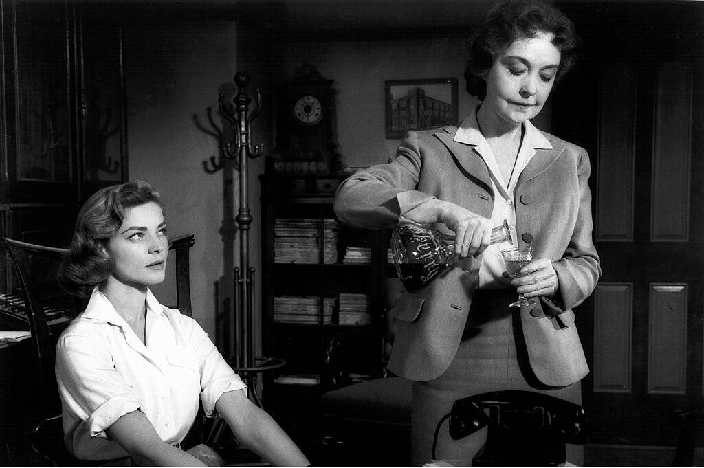 The Cobweb (1955)
Directed by Vincente Minnelli
Shown from left: Lauren Bacall, Lillian Gish


WENN.com
