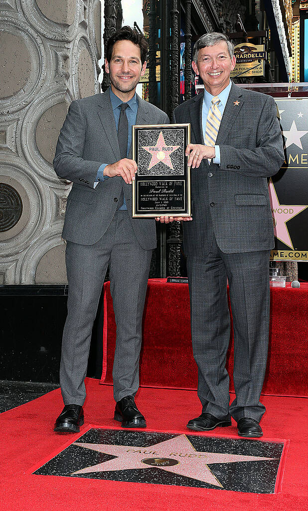 HOLLYWOOD, CA - JULY 01: Actor Paul Rudd (L) and Leron Gubler, Emcee: Hollywood Chamber of Commerce, President/CEO attend ceremony honoring actor Paul Rudd with a Star on the Hollywood Walk of Fame on July 1, 2015 in Hollywood, California.  (Photo by Frederick M. Brown/Getty Images)