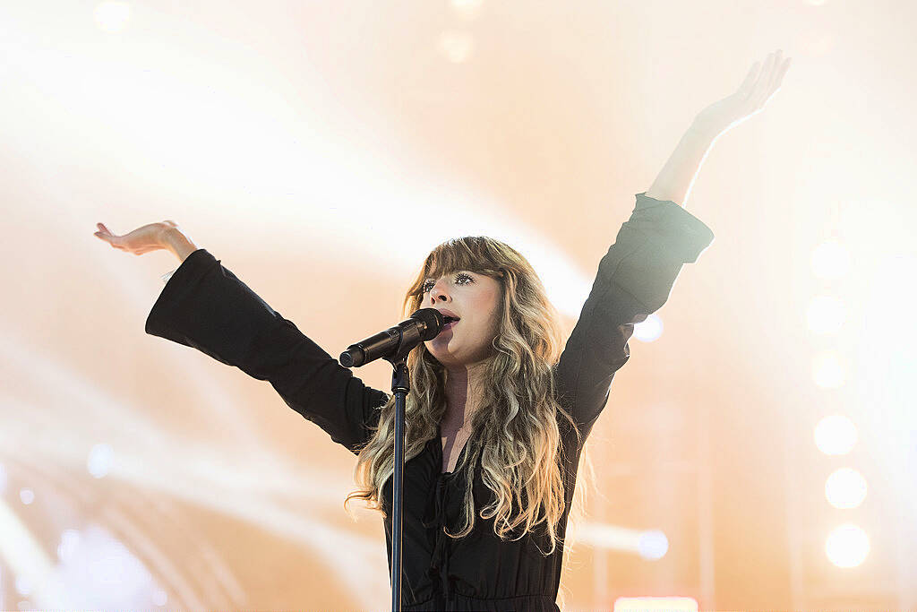 PLYMOUTH, ENGLAND - JULY 22:  Foxes (Louisa Rose Allen) performs on stage during the MTV Crashes Plymouth concert at Plymouth Hoe on July 22, 2014 in Plymouth, England.  (Photo by Matthew Horwood/Getty Images for MTV UK)