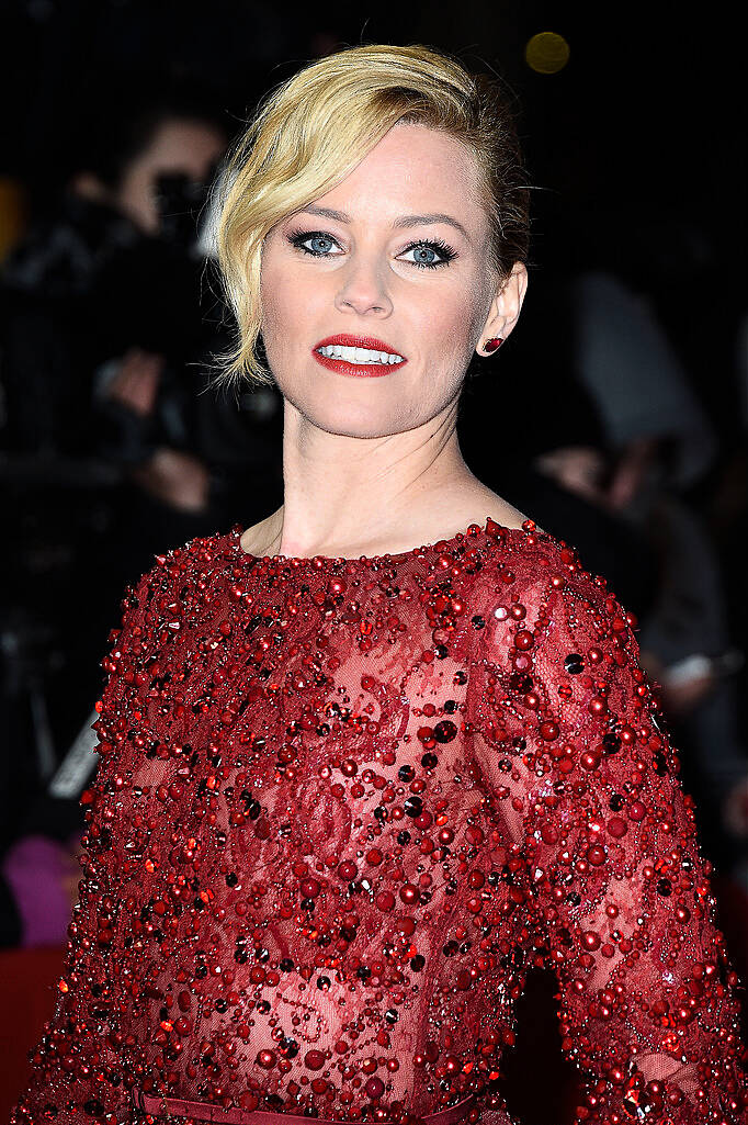 Elizabeth Banks attends the 'Love & Mercy' premiere during the 65th Berlinale International Film Festival at Friedrichstadt-Palast on February 8, 2015 in Berlin, Germany.  (Photo by Pascal Le Segretain/Getty Images)