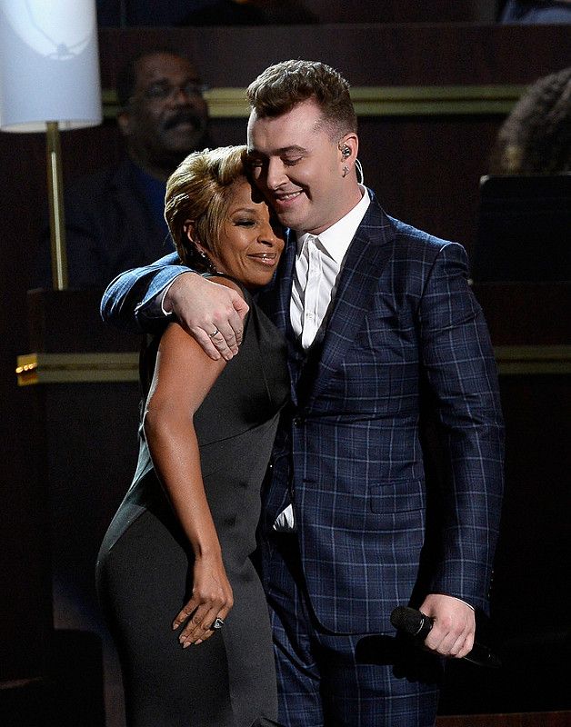 Singers Mary J. Blige (L) and Sam Smith perform "Stay With Me" onstage during The 57th Annual GRAMMY Awards at the at the STAPLES Center on February 8, 2015 in Los Angeles, California.  (Photo by Kevork Djansezian/Getty Images)