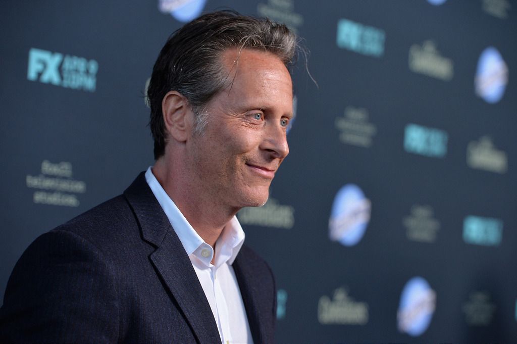 SANTA MONICA, CA - APRIL 06:  Ator Steven Weber attends the premiere of FX's "The Comedians" at The Broad Stage on April 6, 2015 in Santa Monica, California.  (Photo by Alberto E. Rodriguez/Getty Images)