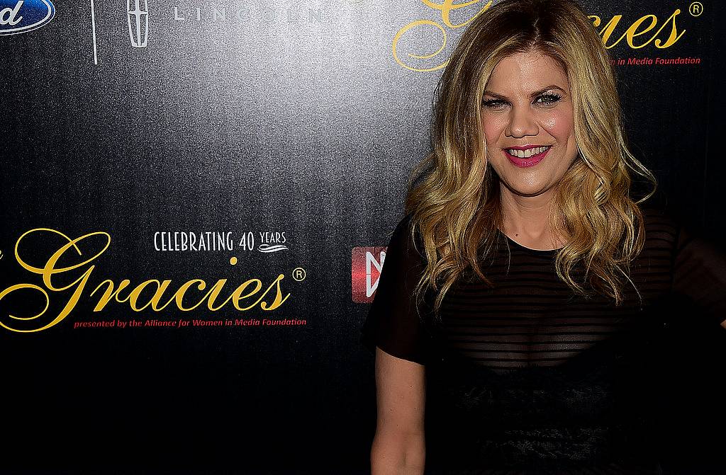 Actress Kristen Johnston poses on arrival for the 40th anniversary of the Gracies Awards in Beverly Hills, California on May 19, 2015, presented by The Alliance for Women in Media.   AFP PHOTO / FREDERIC J. BROWN        (Photo credit should read FREDERIC J. BROWN/AFP/Getty Images)