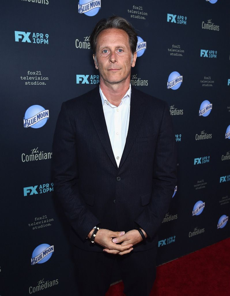 SANTA MONICA, CA - APRIL 06:  Actor Steven Weber attends the premiere of FX's "The Comedians" at The Broad Stage on April 6, 2015 in Santa Monica, California.  (Photo by Alberto E. Rodriguez/Getty Images)