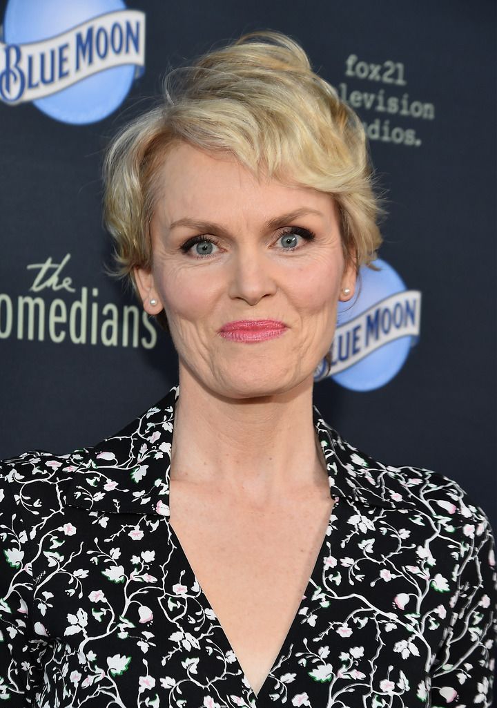 SANTA MONICA, CA - APRIL 06:  Actress Stephnie Weir attends the premiere of FX's "The Comedians" at The Broad Stage on April 6, 2015 in Santa Monica, California.  (Photo by Alberto E. Rodriguez/Getty Images)