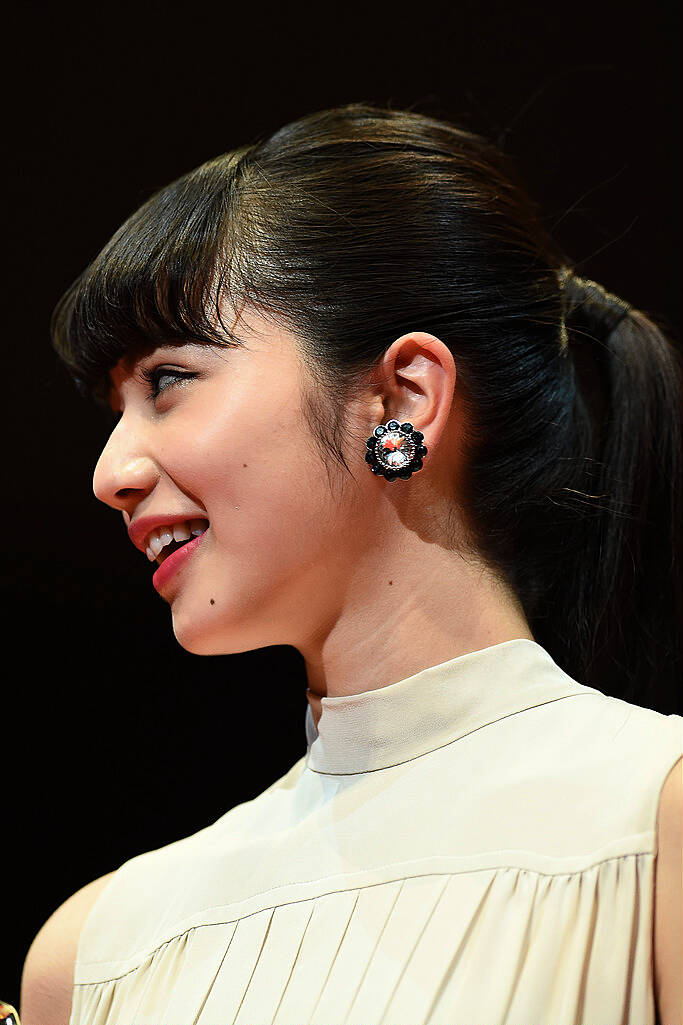 Nana Komatsu attends the Mainichi Film Awards at Muza Kawasaki on February 10, 2015 in Kawasaki, Japan.  (Photo by Atsushi Tomura/Getty Images)