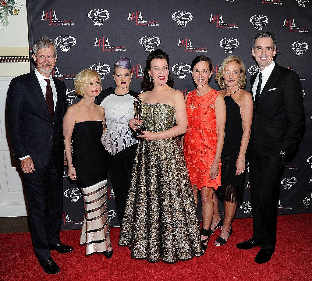 NEW YORK, NY - APRIL 27:  (L-R) Claudio Del Vecchio, Juanita D. Duggan, Kelly Osbourne, Debi Mazar, Cynthia Rowley, Diane Sullivan and Mark Derbyshire attend the 2015 AAFA American Image Awards on April 27, 2015 in New York City.  (Photo by Andrew Toth/Getty Images for American Image Awards)