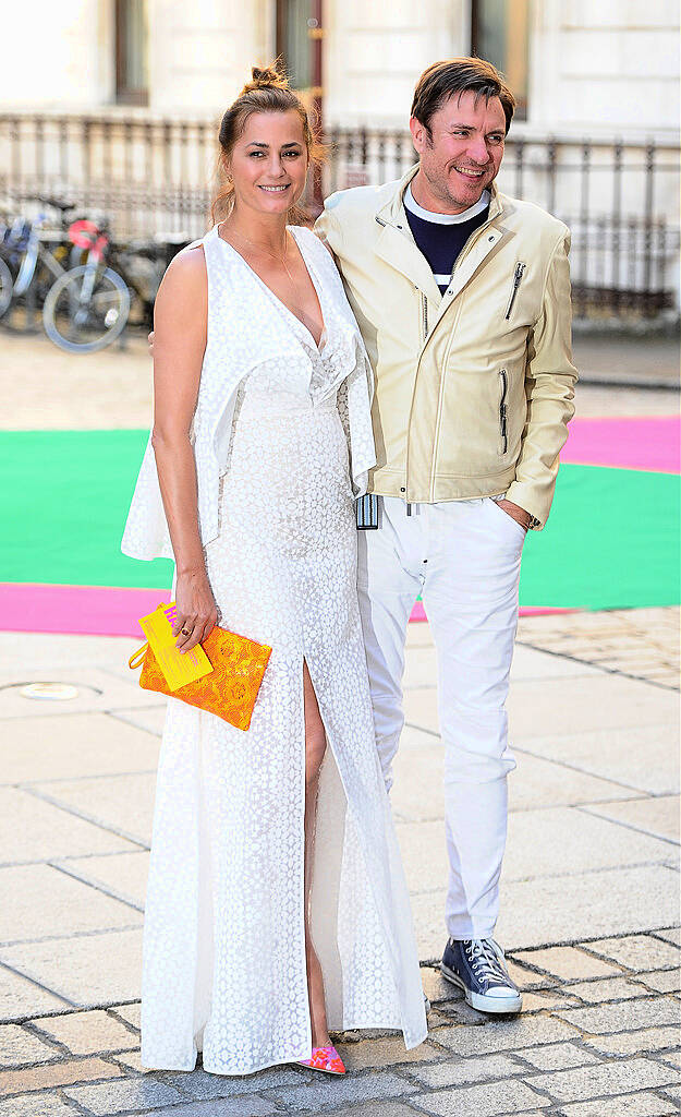 LONDON, ENGLAND - JUNE 03:  Yasmin Le Bon and Simon Le Bon attend the Royal Academy of Arts Summer Exhibition on June 3, 2015 in London, England.  (Photo by Stuart C. Wilson/Getty Images)