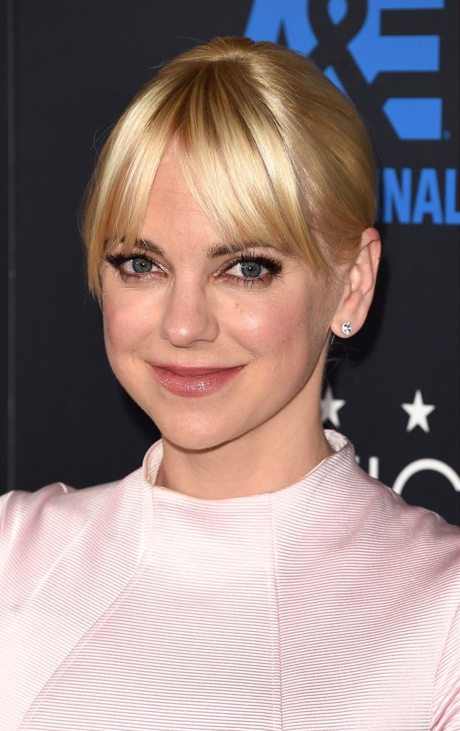 BEVERLY HILLS, CA - MAY 31:  Actress Anna Faris attends the 5th Annual Critics' Choice Television Awards at The Beverly Hilton Hotel on May 31, 2015 in Beverly Hills, California.  (Photo by Jason Merritt/Getty Images)